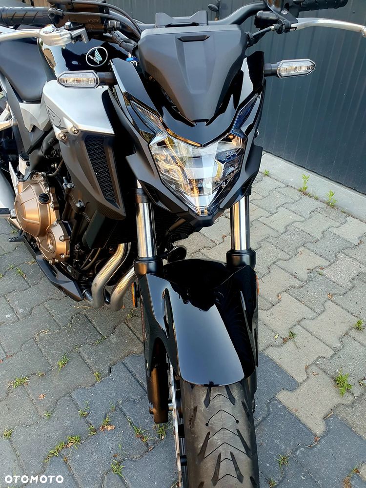 Honda CB - 16