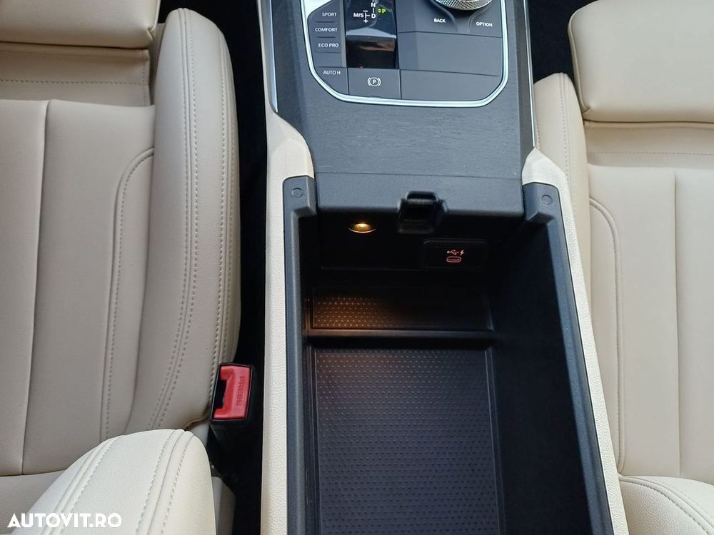 BMW Seria 3 320d xDrive AT Sport Line - 25