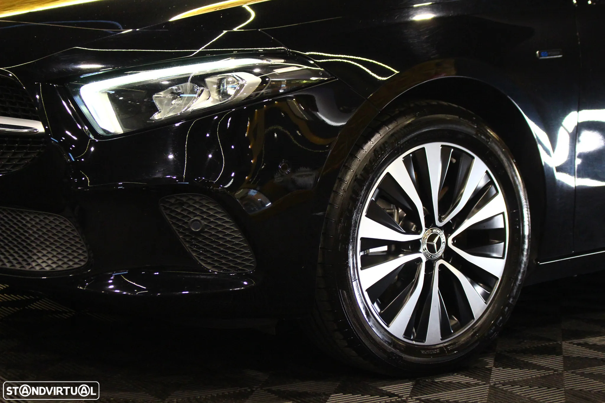 Mercedes-Benz A 250 Limousine e Style Plus - 2