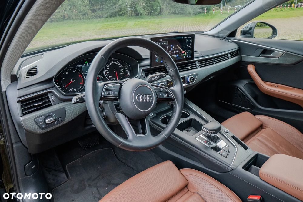 Audi A4 - 1