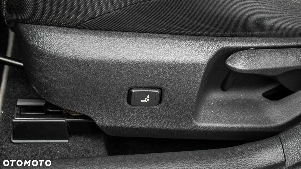 Toyota Corolla 1.8 Hybrid Selection - 15