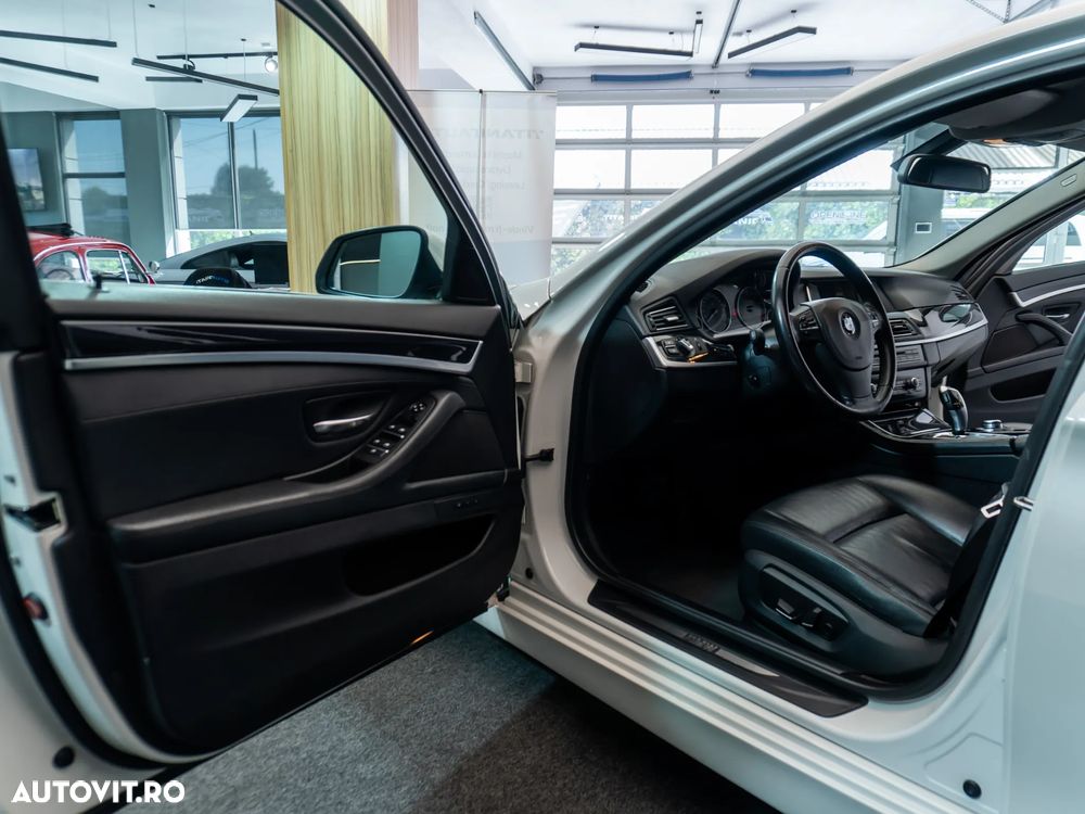 BMW Seria 5 520d AT - 18