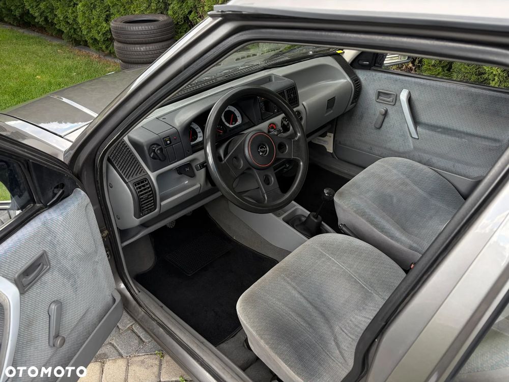 Opel Corsa 1.2 City - 27