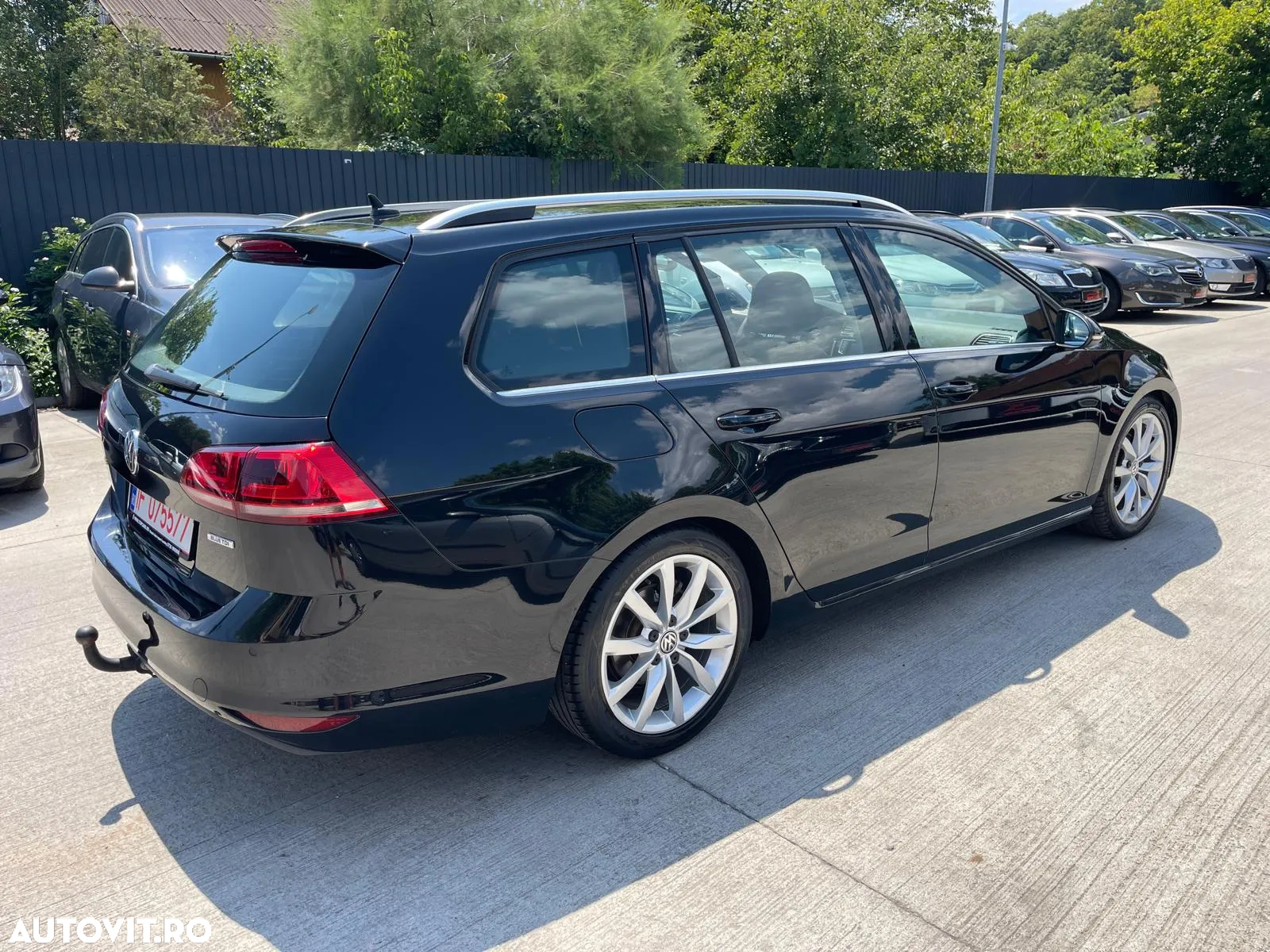 Volkswagen Golf 1.6 BlueTDI Comfortline - 3