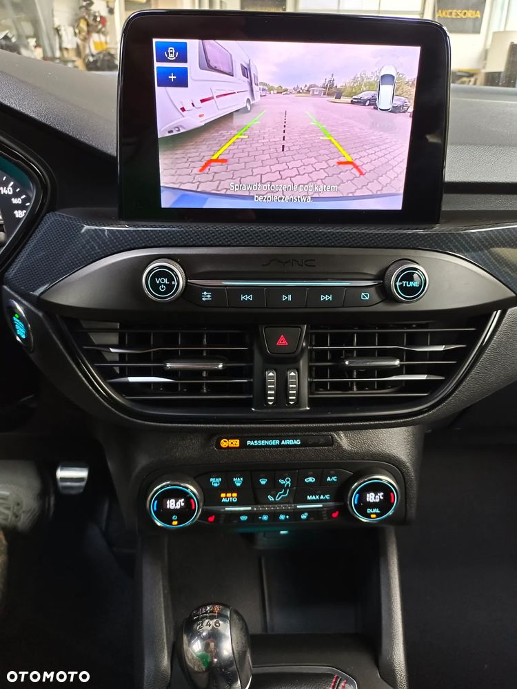 Ford Focus 2.0 EcoBlue ST-Line Business - 28
