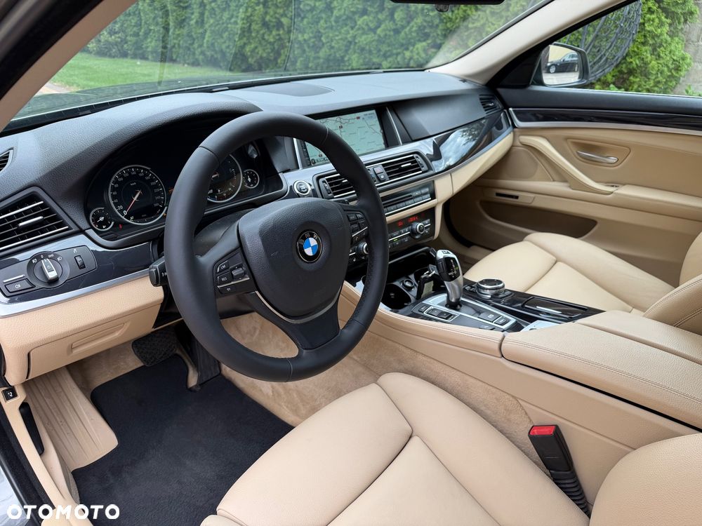BMW Seria 5 520d Luxury Line - 25