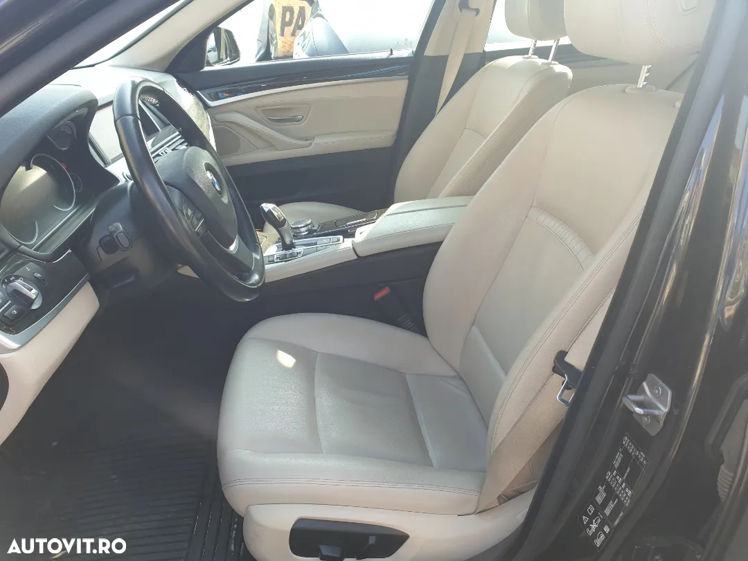 BMW Seria 5 525d xDrive AT - 18
