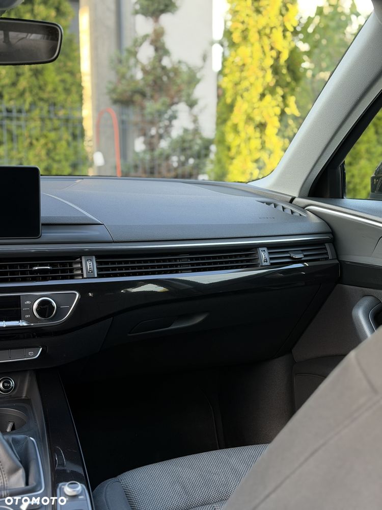 Audi A4 Avant 2.0 TDI - 21