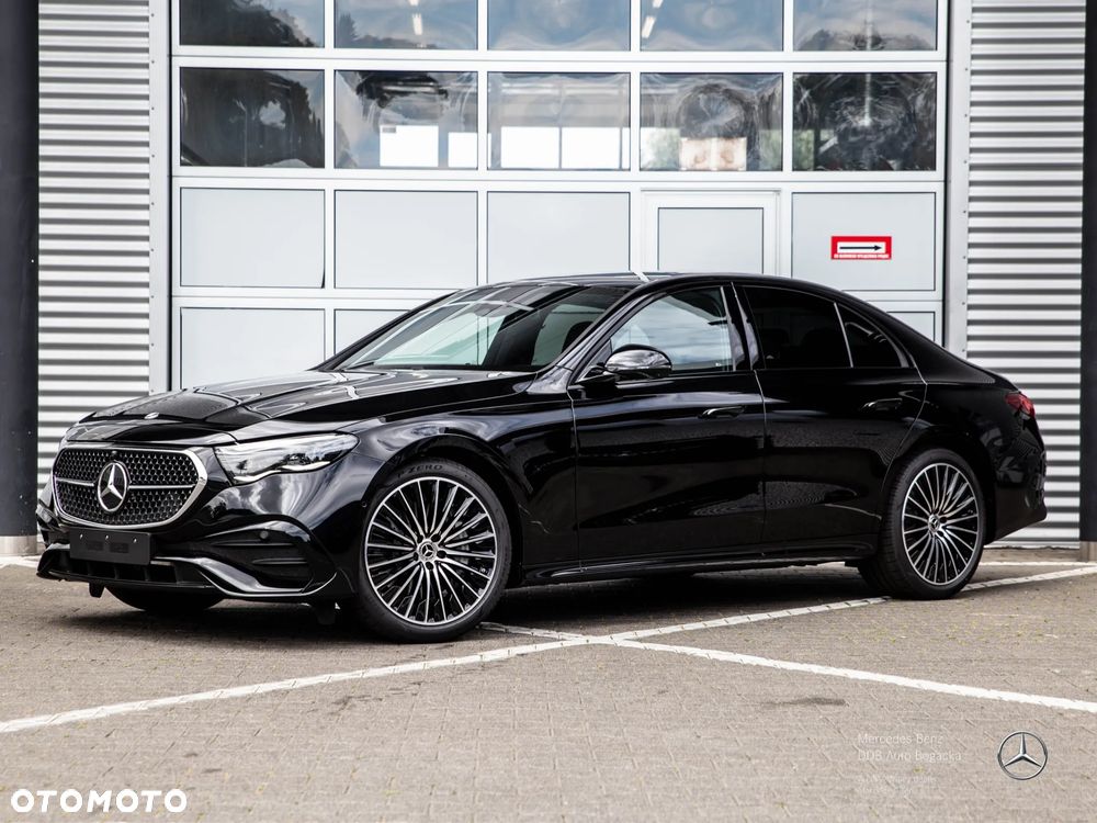 Mercedes-Benz Klasa E 220 d mHEV 4-Matic AMG 9G-Tronic - 2