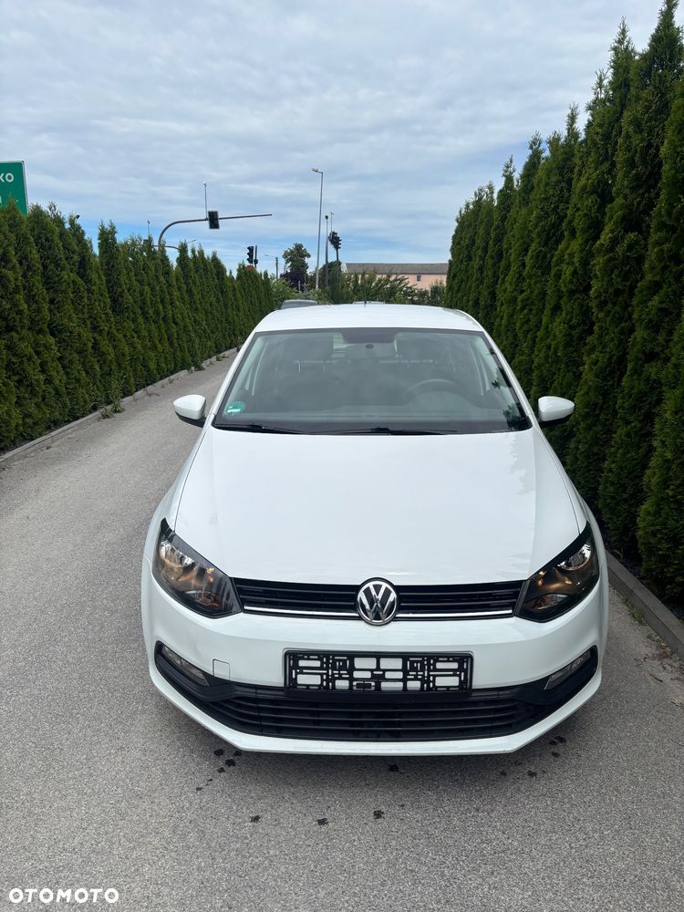 Volkswagen Polo - 2