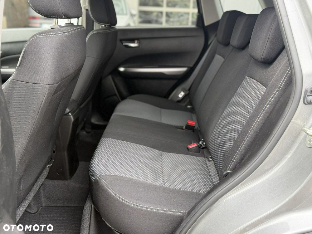 Suzuki Vitara - 16