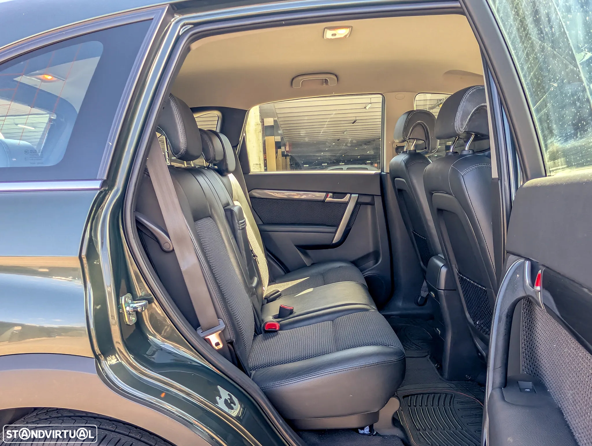 Chevrolet Captiva 2.0 VCDi Seven 7L - 32