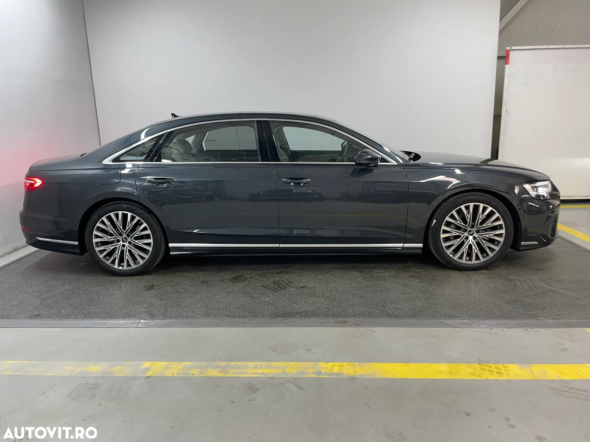 Audi A8 A8L 60 TFSI e quattro Tiptronic PHEV - 6