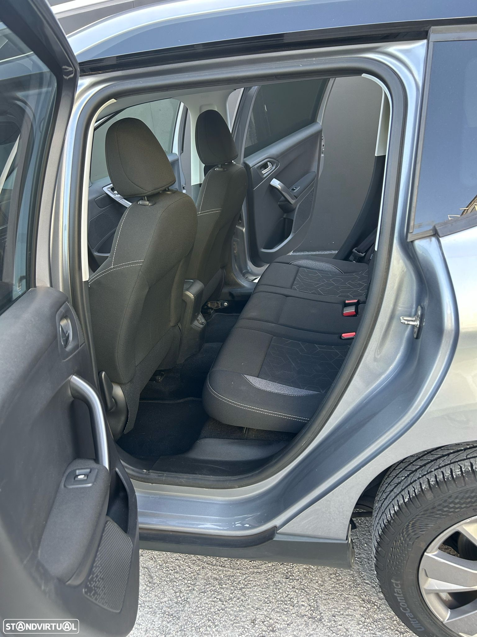 Peugeot 2008 1.2 PureTech Style - 10
