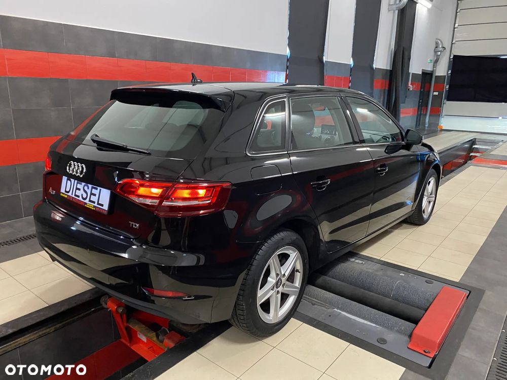 Audi A3 1.6 TDI Sportback - 8
