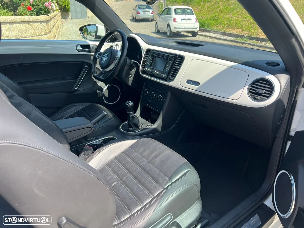 VW New Beetle 1.6 TDI DPF Blue Motion Technologie Design - 10