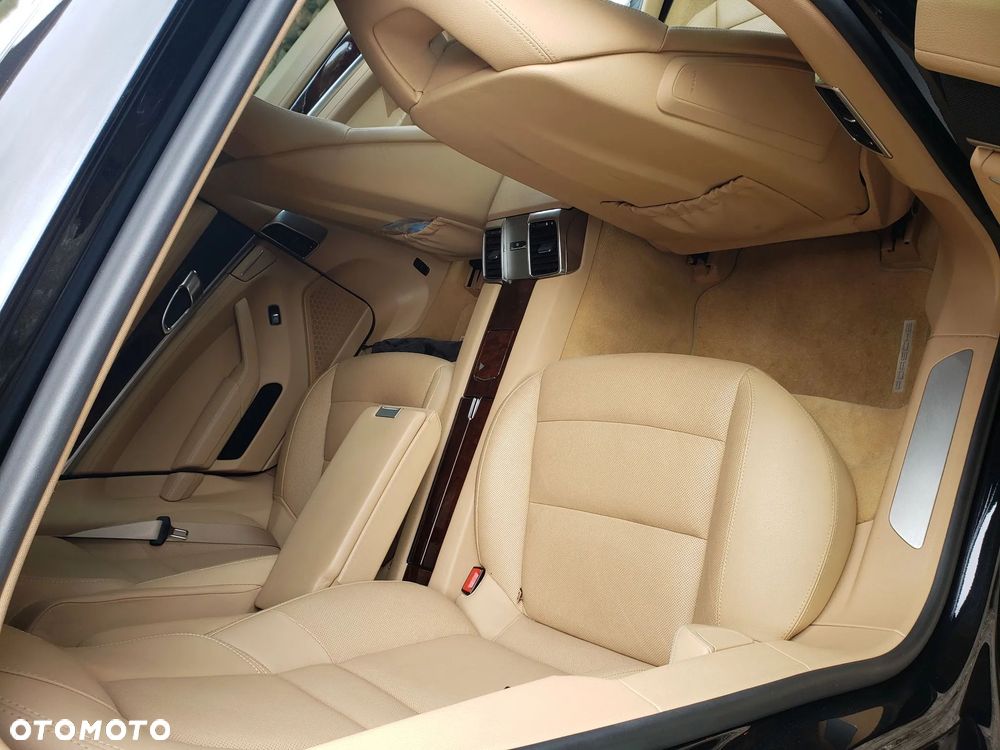 Porsche Panamera - 6