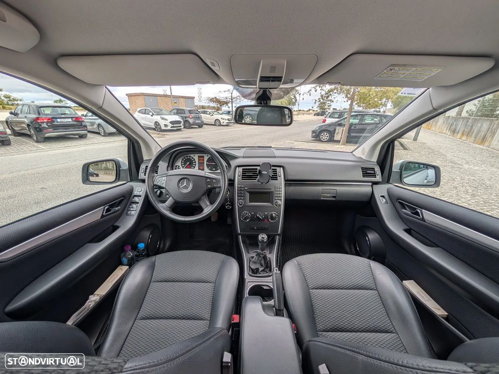 Mercedes-Benz B 180 CDi - 11