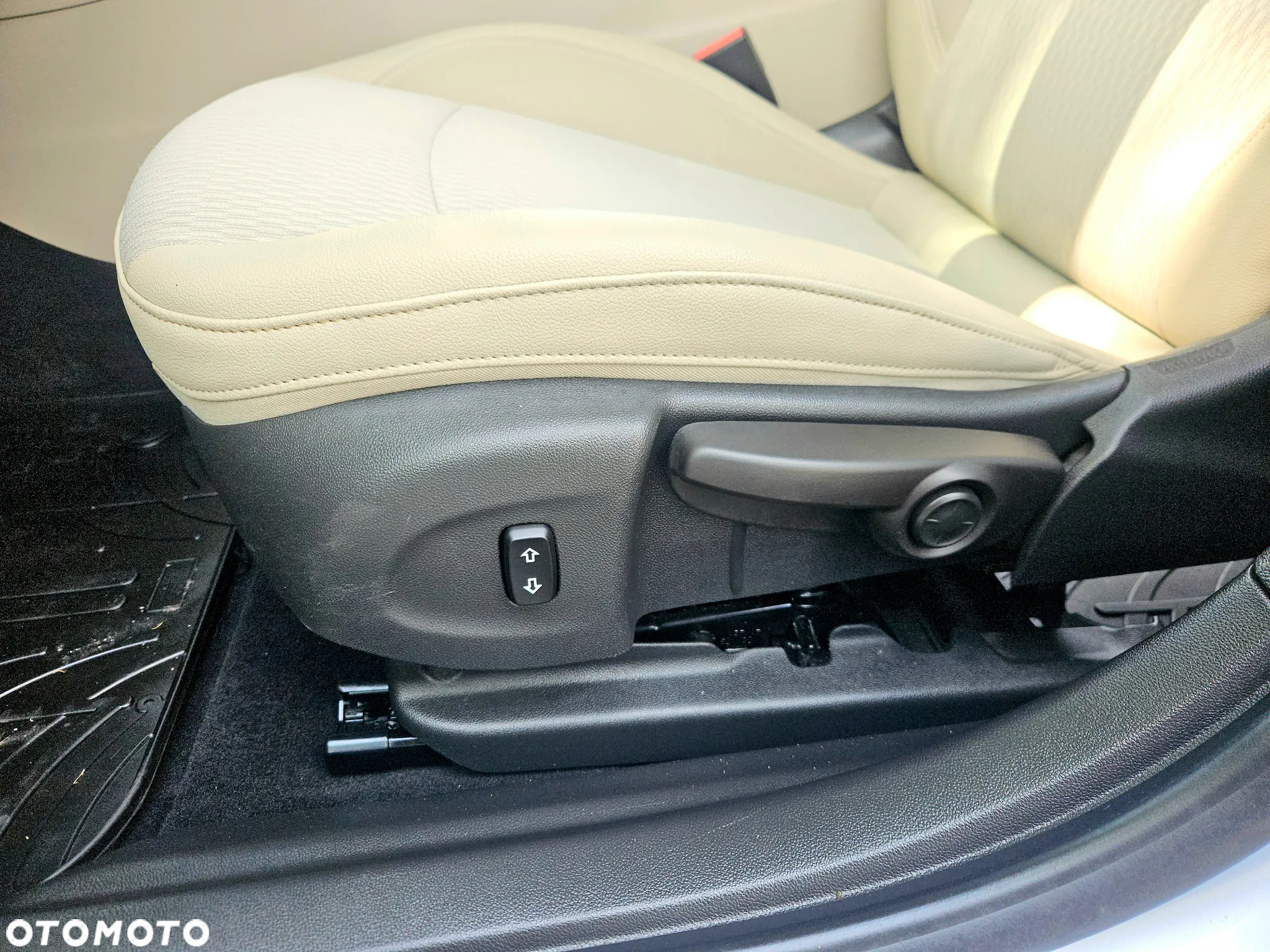 Opel Insignia 2.0 T 4x4 Innovation S&S - 29