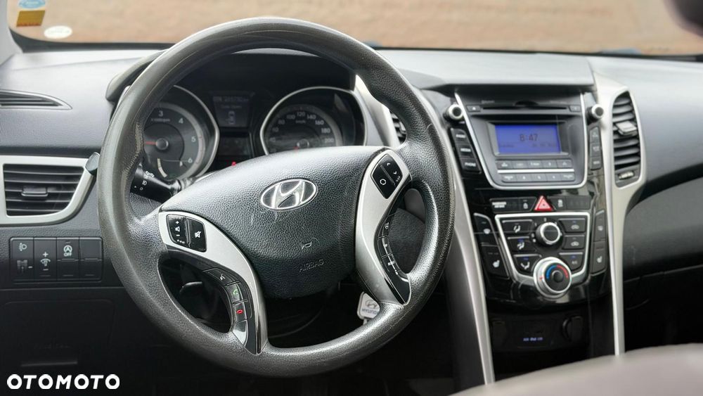 Hyundai i30 blue 1.6 CRDi Style - 25