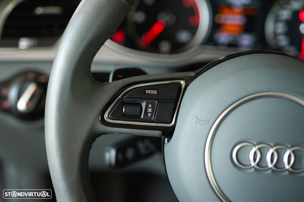 Audi A4 2.0 TDI multitronic Business Line Sport - 20