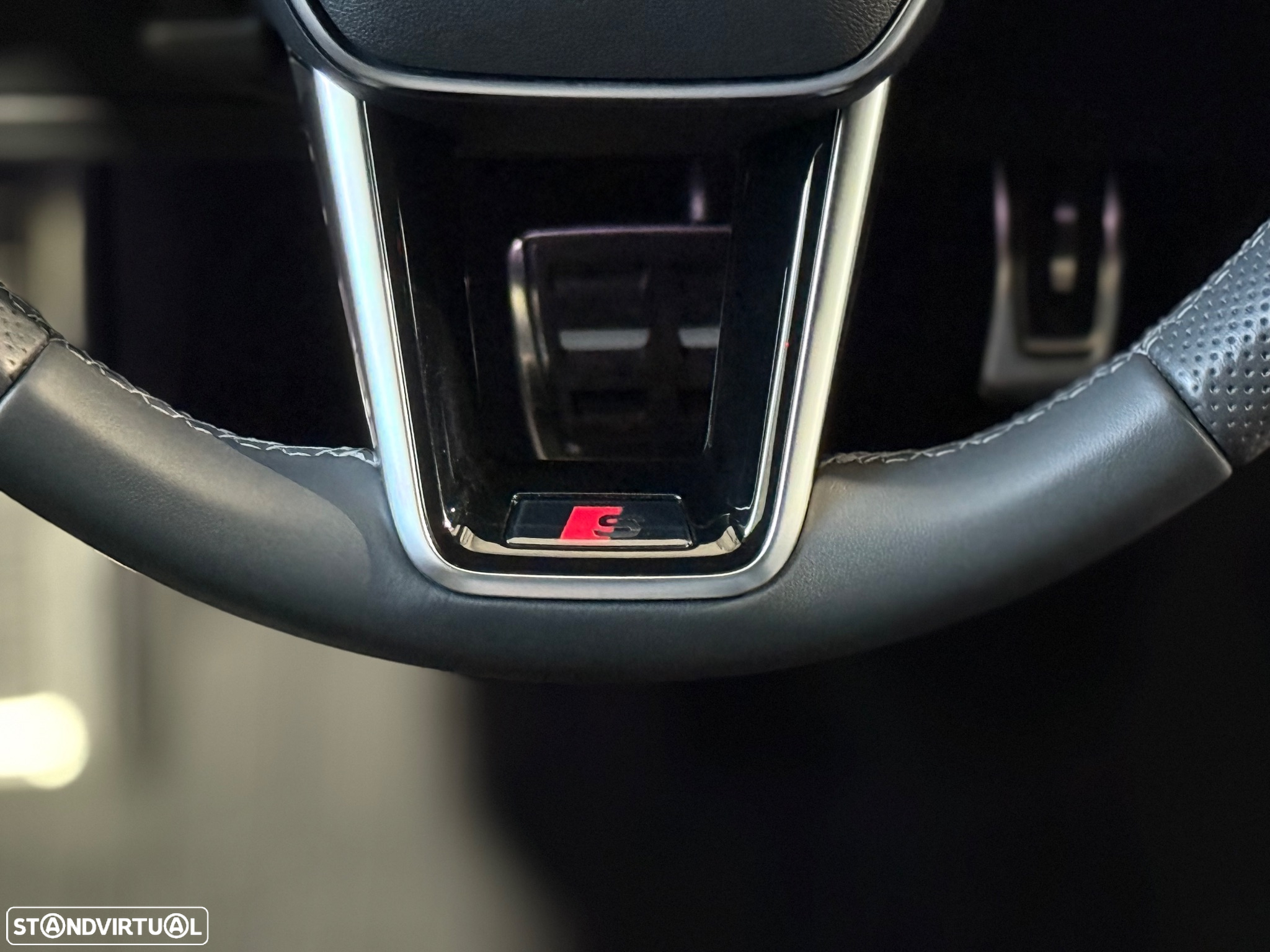 Audi Q8 e-Tron 50 quattro S line - 44