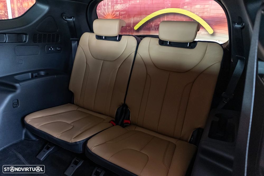 Hyundai Santa Fe 2.2 CRDi Vanguard+Luxury Pack - 32