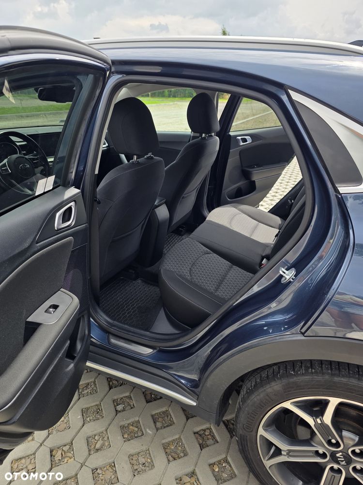 Kia XCeed 1.4 T-GDI M DCT - 11