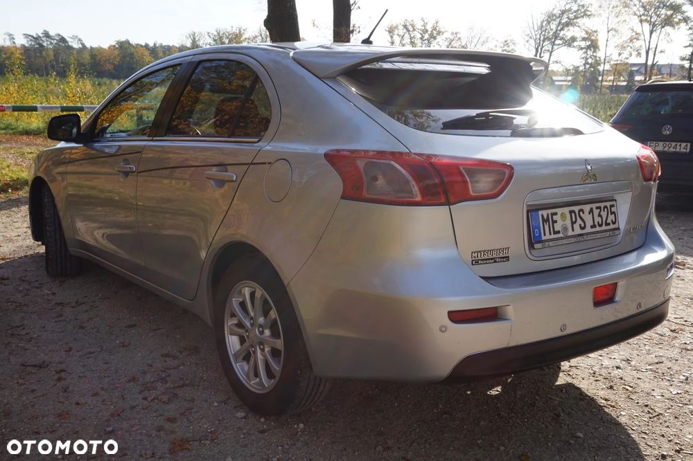 Mitsubishi Lancer - 11