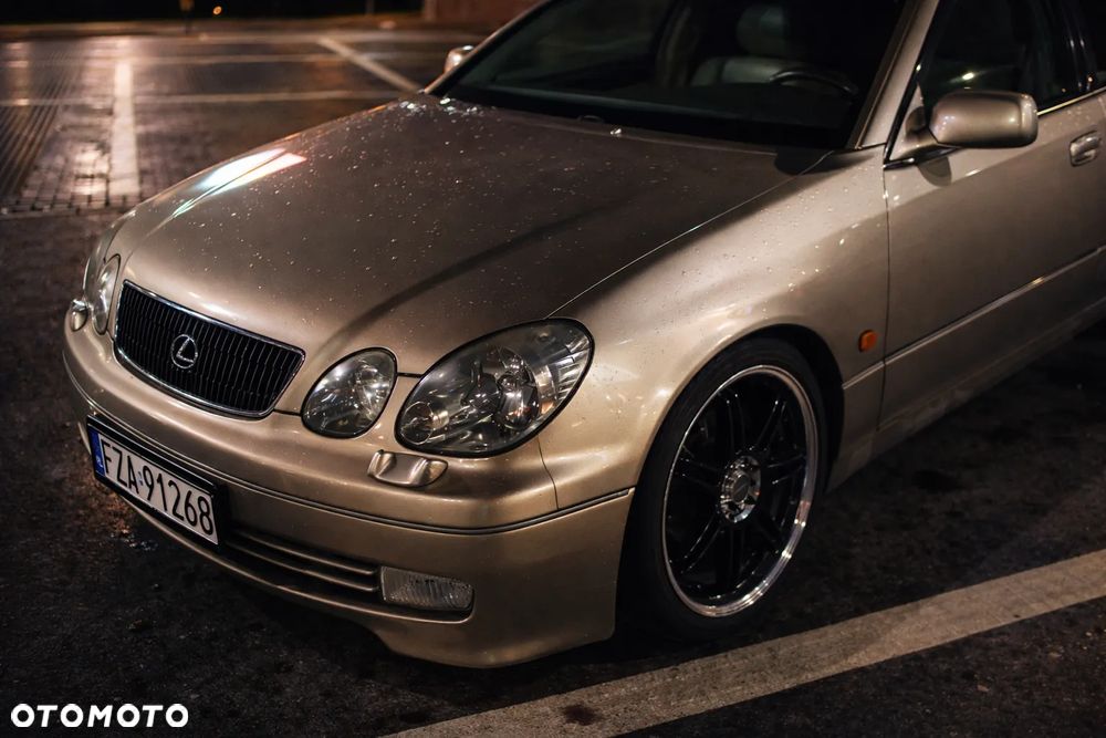 Lexus GS - 2