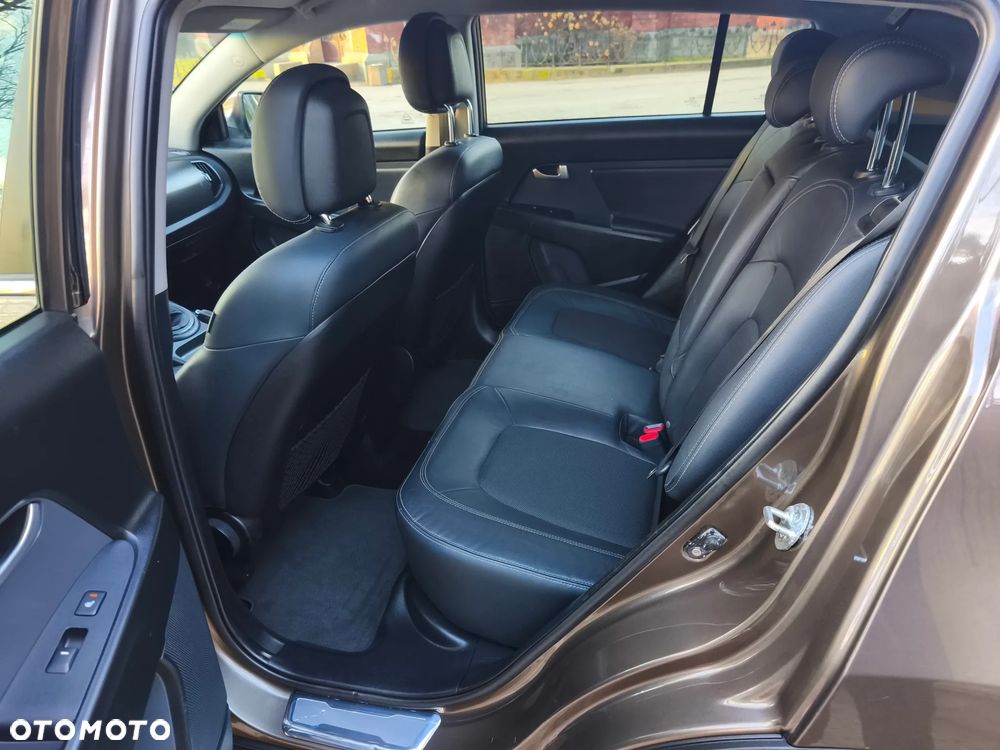 Kia Sportage 2.0 CRDI 2WD Spirit - 14