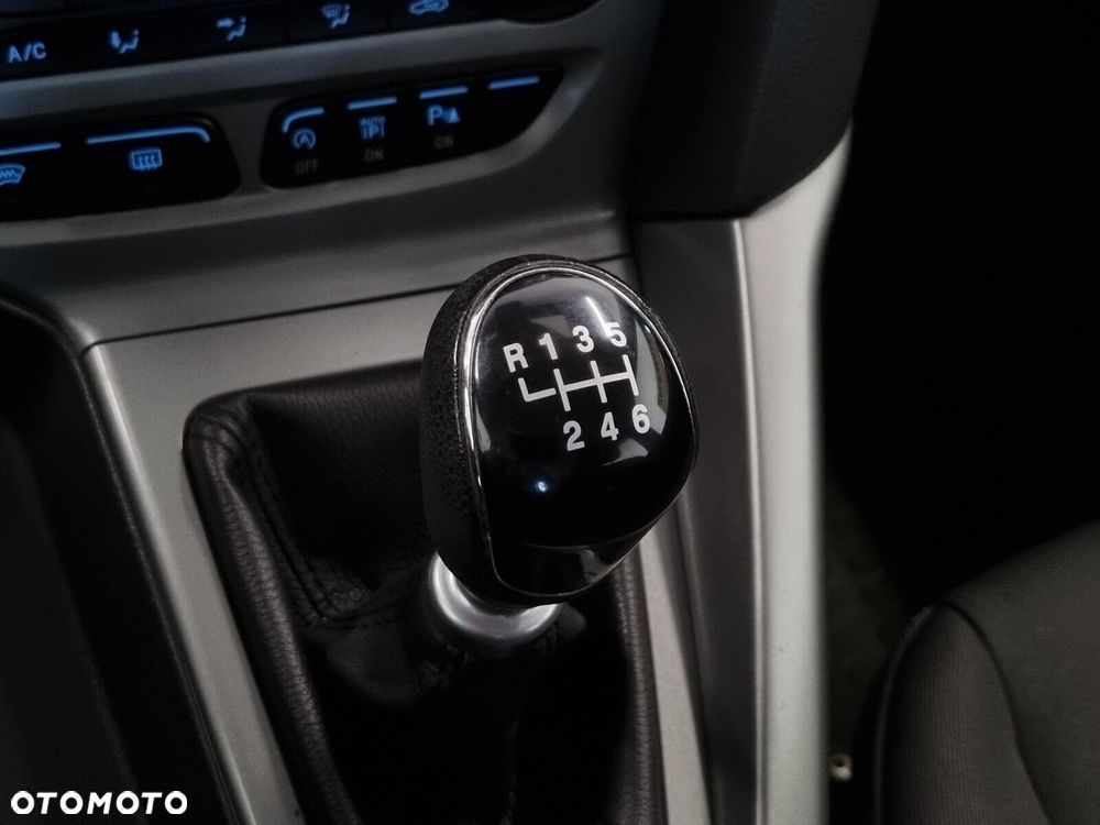 Ford Focus 1.6 EcoBoost Trend - 21