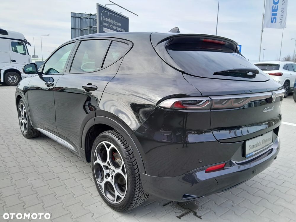 Alfa Romeo Tonale 1.5 T4 GSE mHEV Veloce DCT - 3