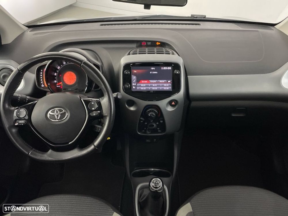 Toyota Aygo 1.0 - 10