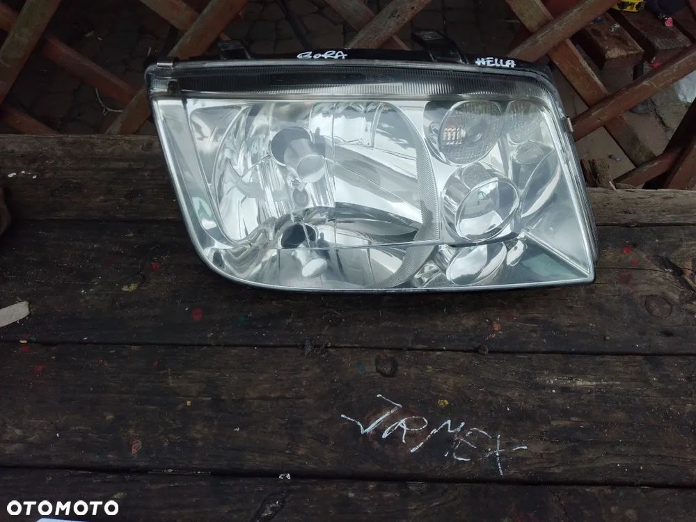 Lampa prawa VW BORA HELLA EUROPA - 1