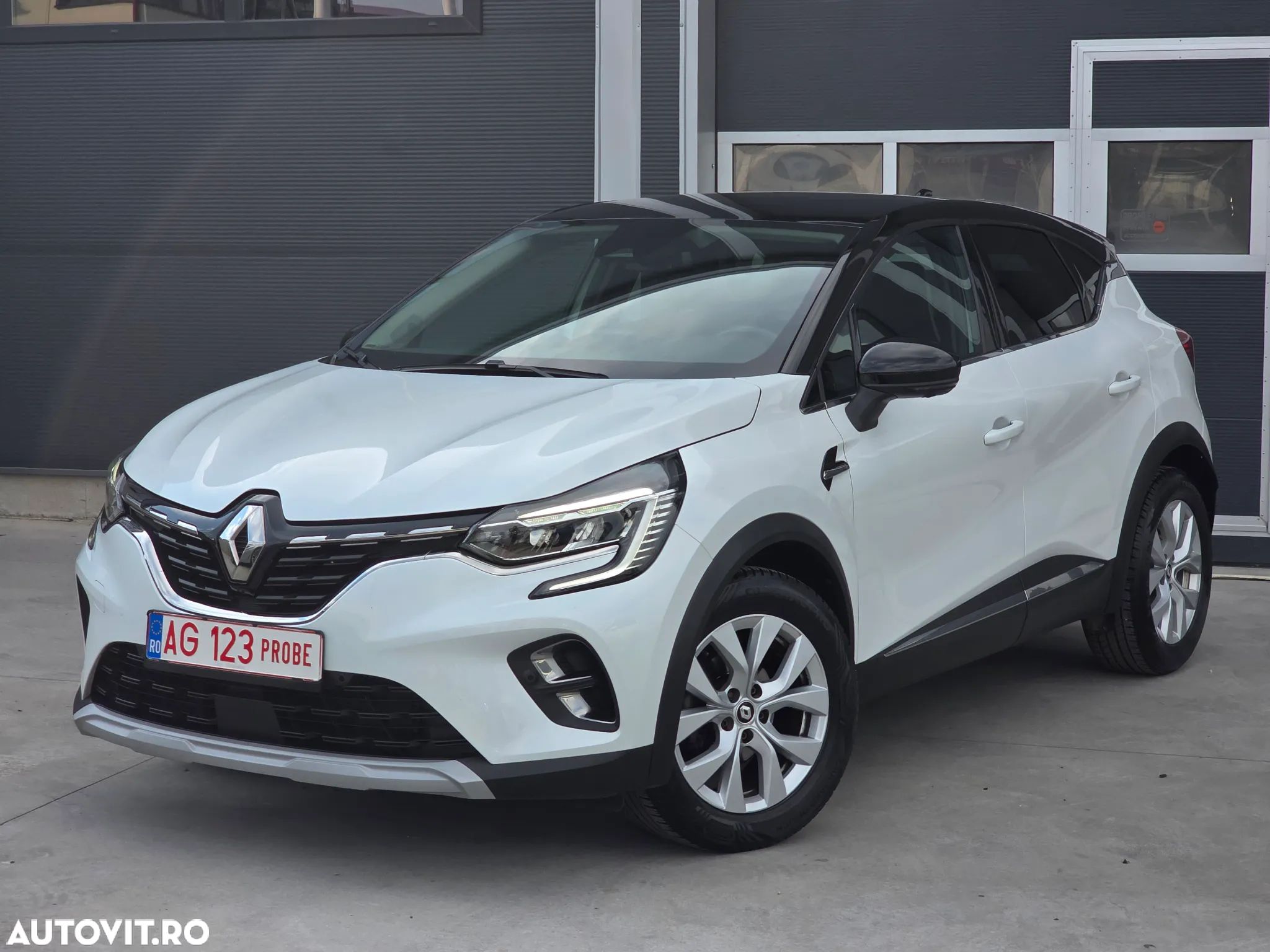 Renault Captur TCe 100 GPL Intens - 1