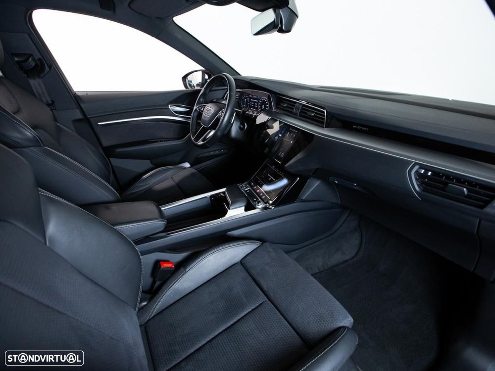 Audi e-tron 55 quattro S line - 9