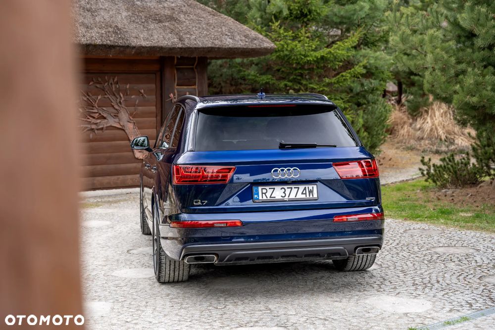 Audi Q7 - 25