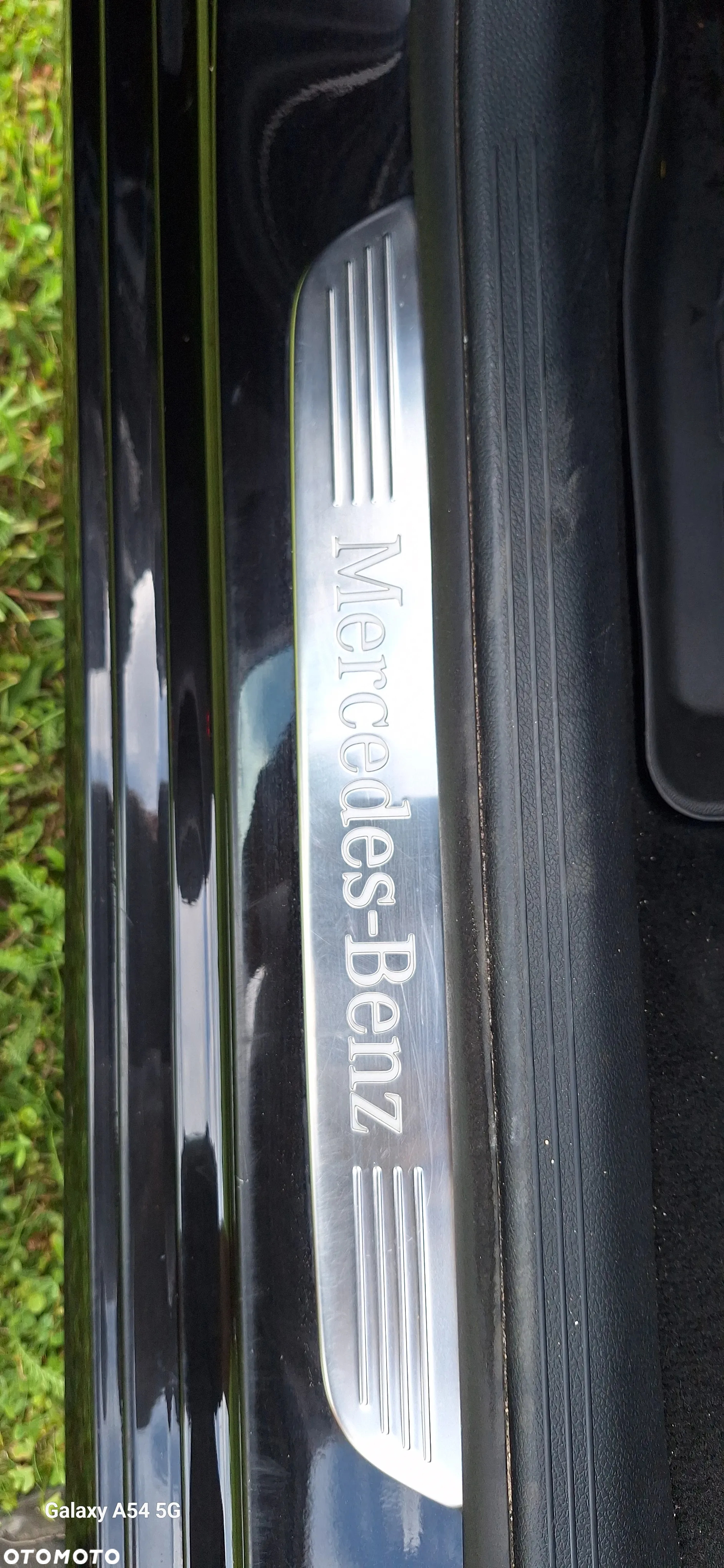 Mercedes-Benz Klasa E 220 d 4Matic 9G-TRONIC AMG Line - 2