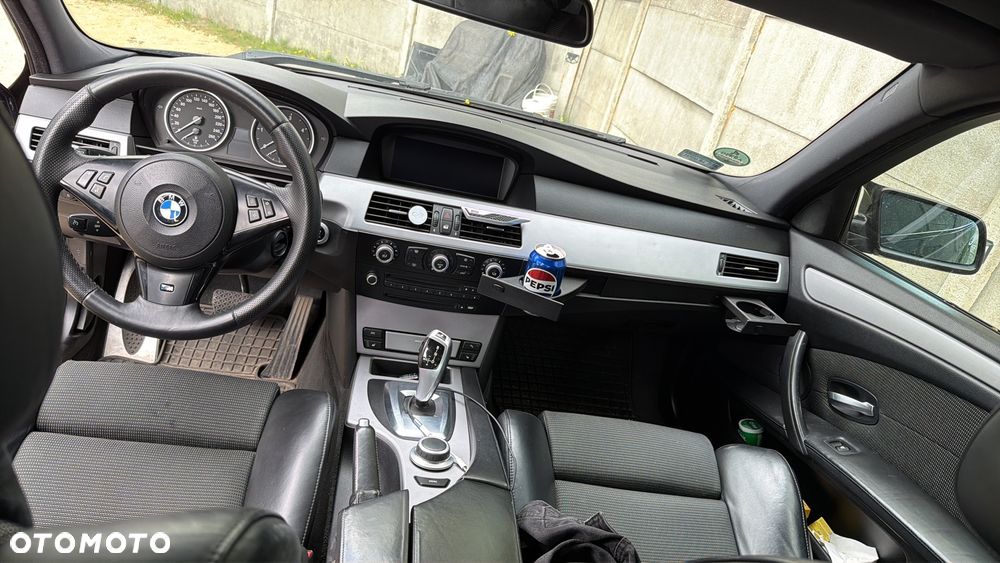 BMW Seria 5 525d Edition Sport - 15