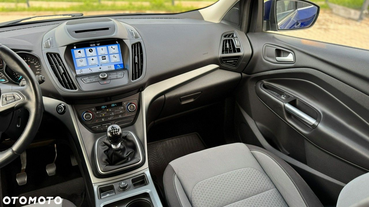 Ford Kuga 2.0 TDCi FWD Titanium - 25