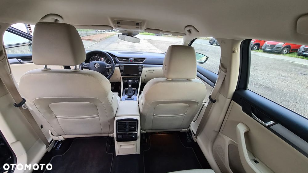 Skoda Superb 2.0 TDI Style DSG - 12