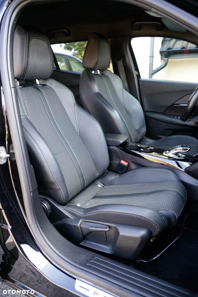 Peugeot 2008 1.5 BlueHDi GT S&S EAT8 - 18