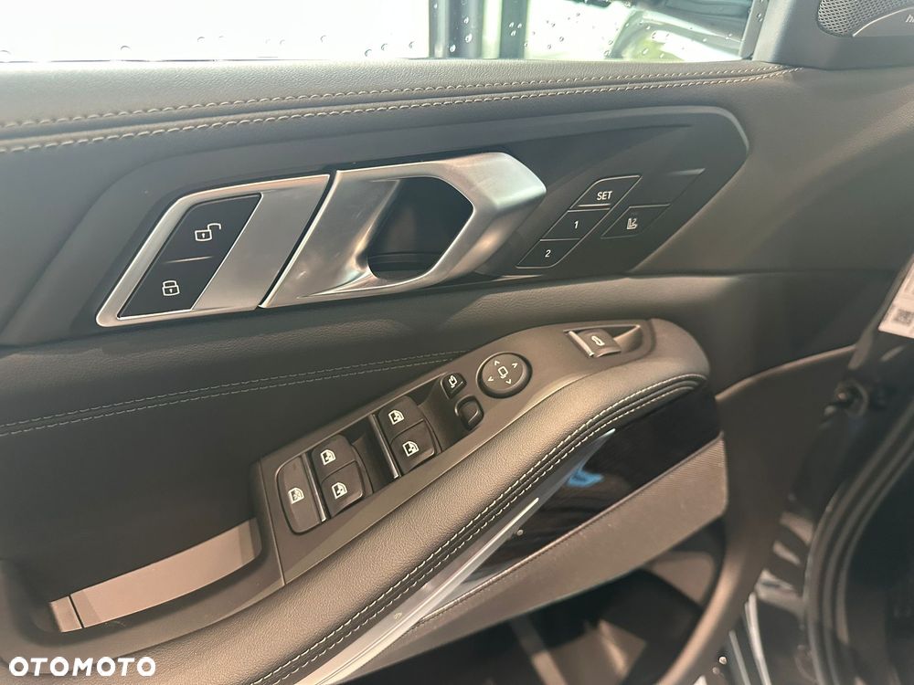 BMW X5 xDrive30d - 17