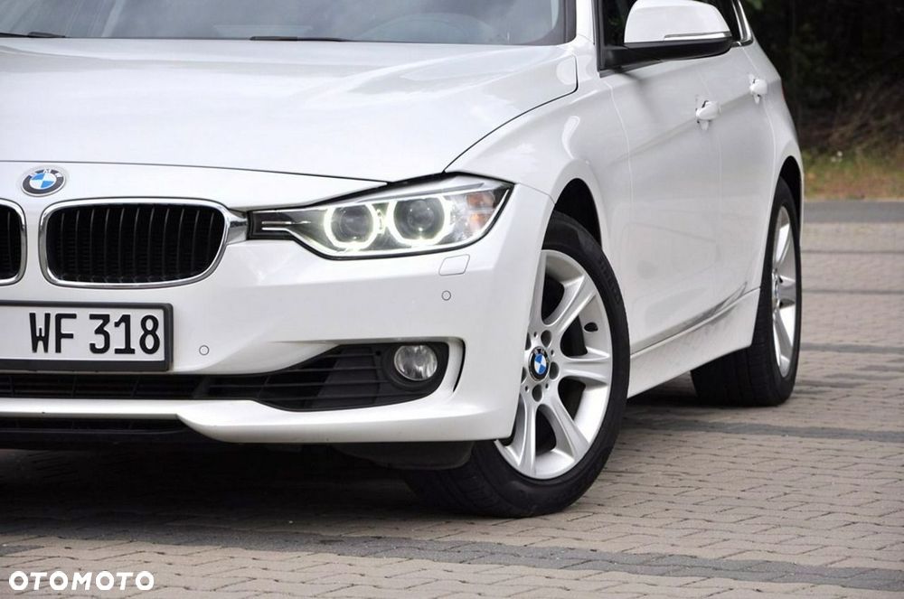 BMW Seria 3 330d xDrive Blue Performance Luxury Line - 8
