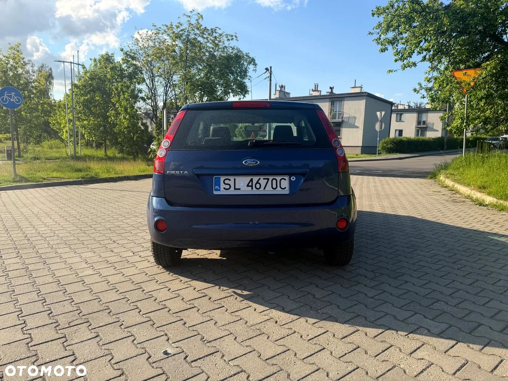 Ford Fiesta - 8