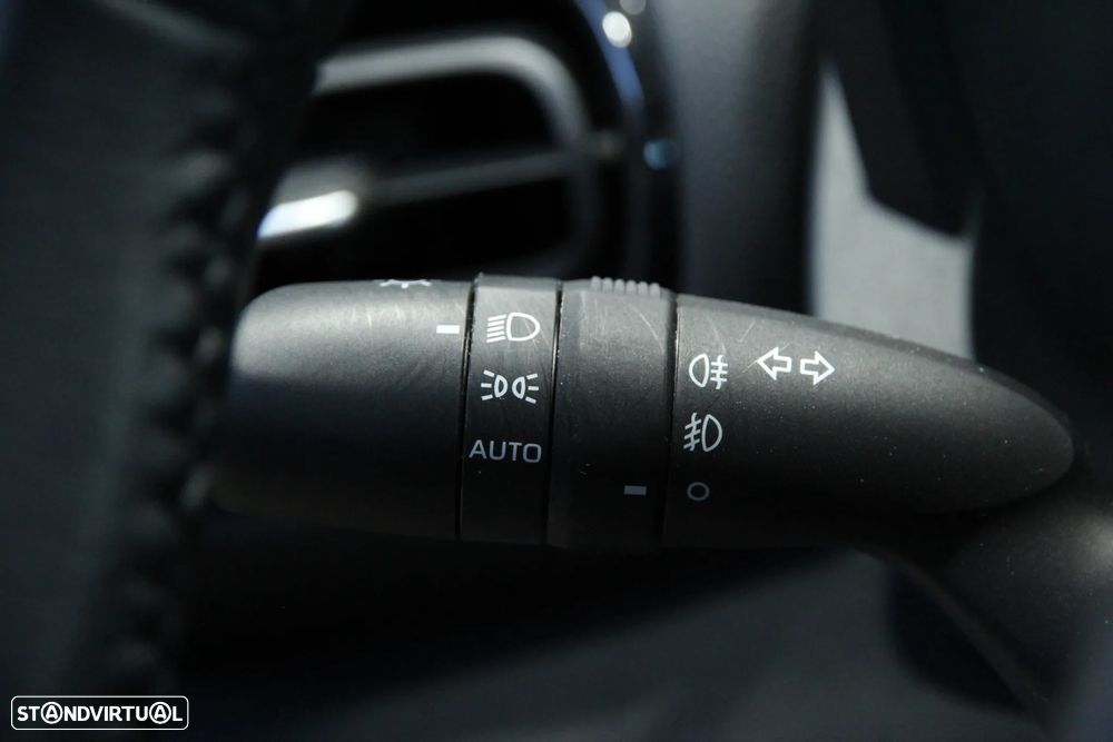 Toyota Yaris 1.5 HDF Comfort - 22