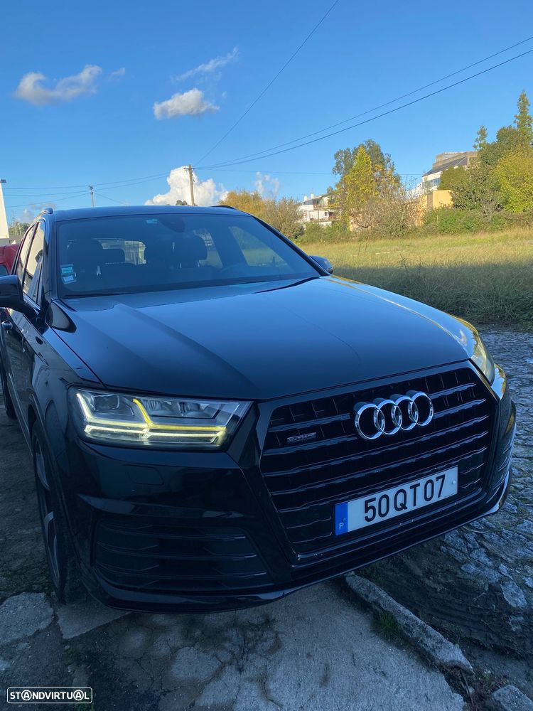 Audi Q7 3.0 TDI quattro S-line Tiptronic 7L - 3