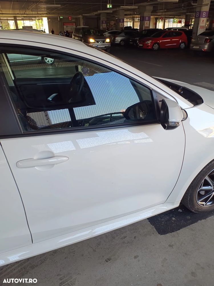 Toyota Yaris 1.5 VVT-i HSD Dynamic Plus - 17