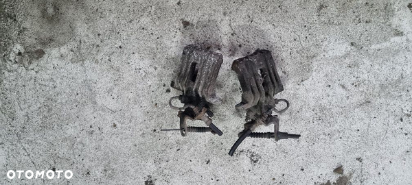 Seat altea,toledo zaciski hamulcowe tylnie